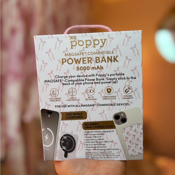 PINK BOW 🎀 charger For Phone LOVESHACKFANCY VIBES SOLD OUT NEVER USED. - Picture 4 of 4